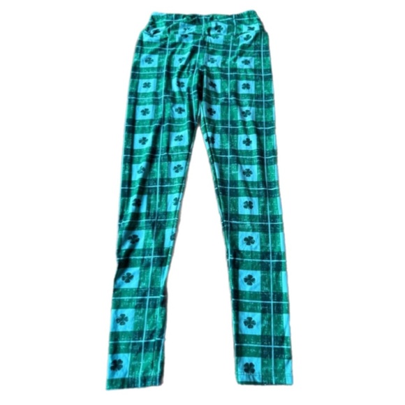 LuLaRoe Pants - ☃️Lularoe St Patrick’s Day leggings